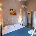 Spacious House / Pool / Jacuzzi / Playground / 6+2 Casa vacanze *
