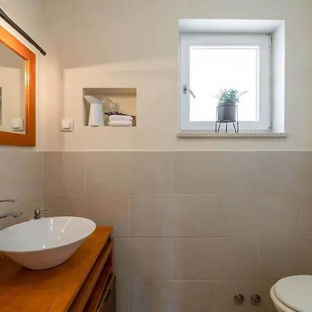 Spacious House / Pool / Jacuzzi / Playground / 6+2 *